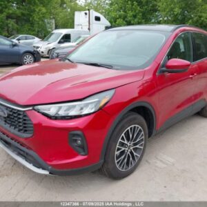 Ford Escape PHEV – 2024 (w transporcie do Polski)